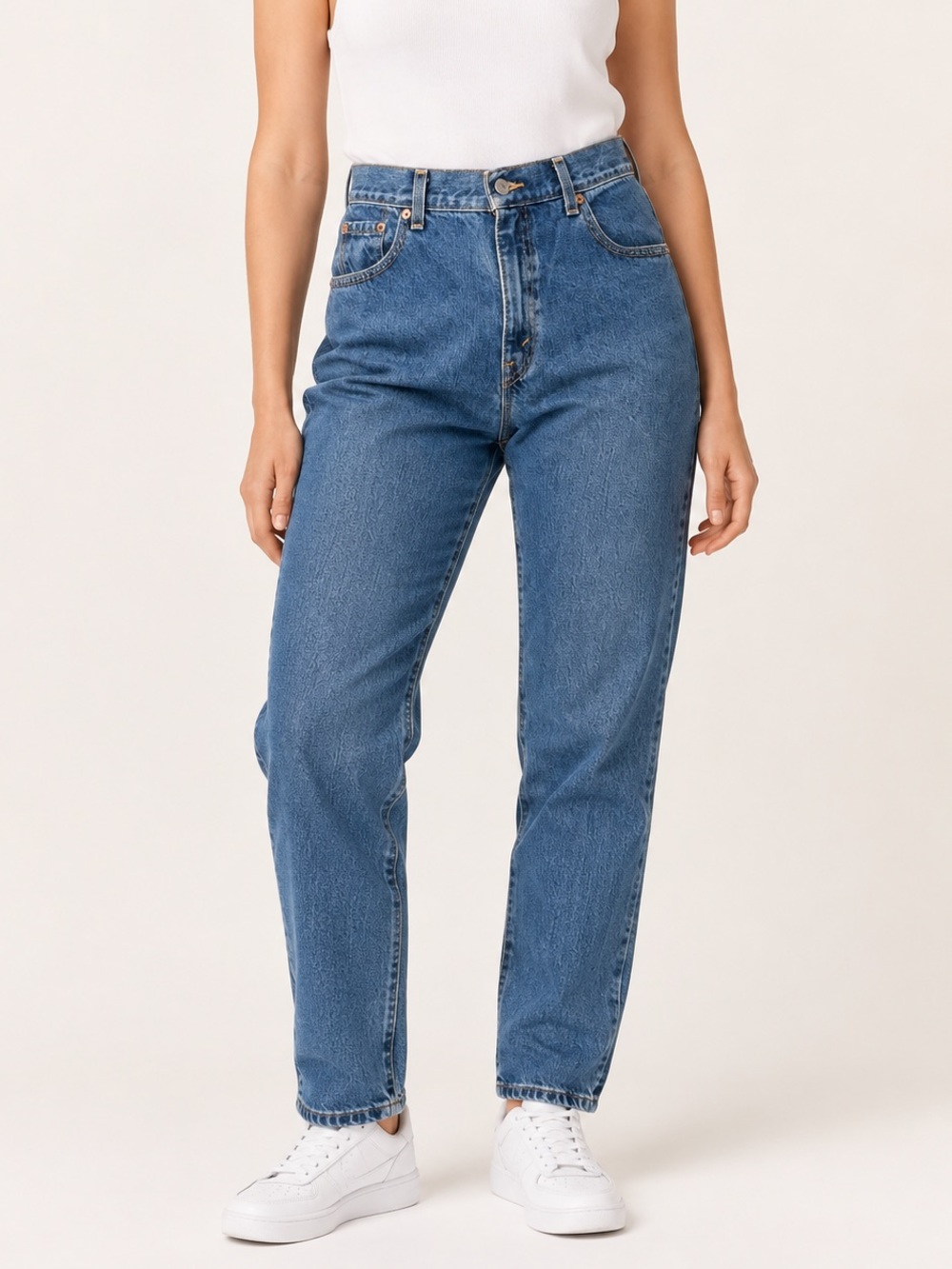 Vintage 2003 Levi’s 550 Jeans Women’s 8 Relaxed Tapered Y2K Mom Jeans